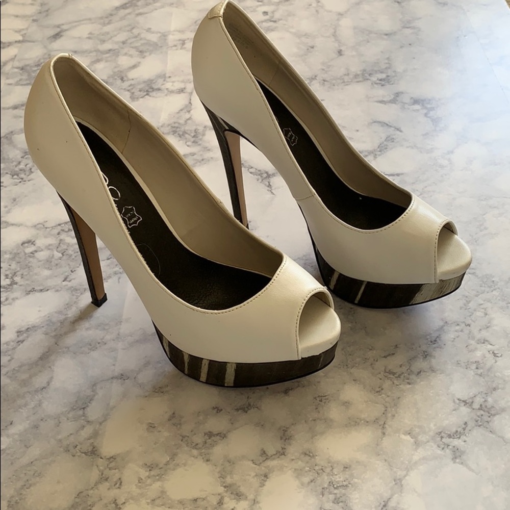 White high heel shoes